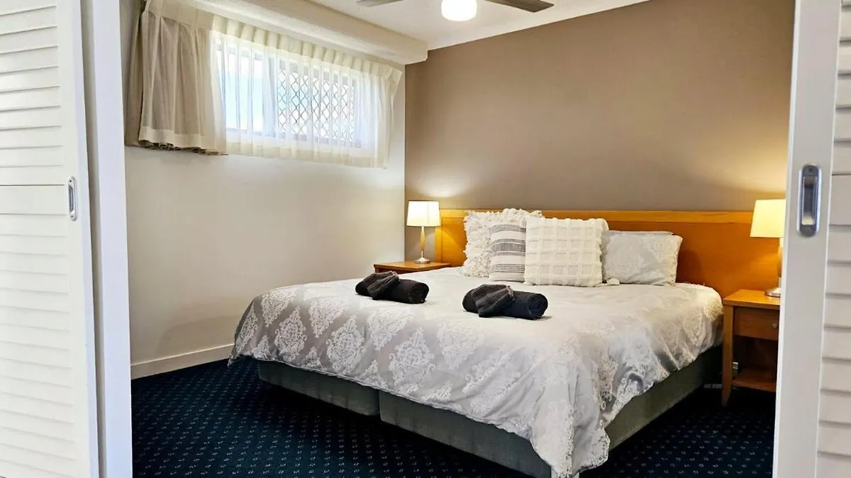 Marina View Apartment Urangan Australia