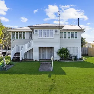 40 King St Urangan
